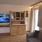아파트 Alpenblick